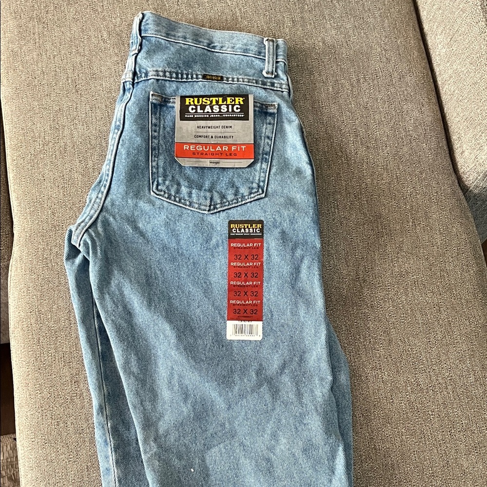 Rustler Men's Classic Blue Relaxed Jeans